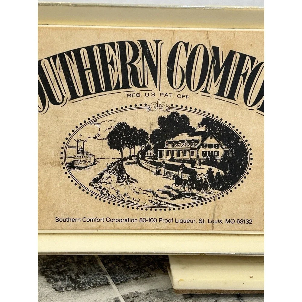 Vintage Southern Comfort Desk Clock Cream & Black Brand Logo Battery Operated